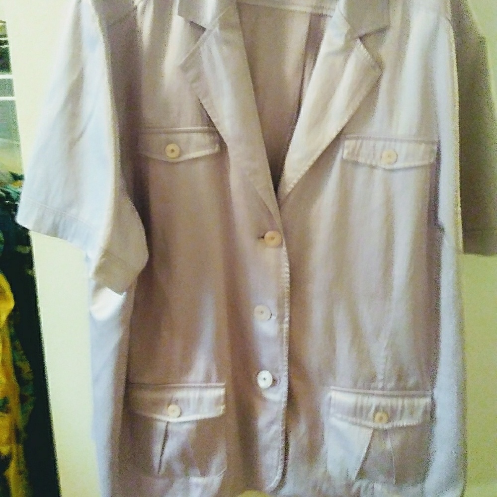 Beautiful sateen lilac purple blazer!